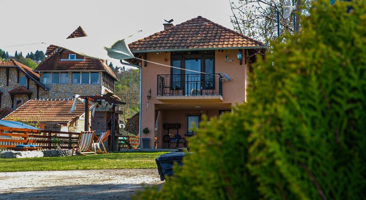 Dunavska Kuca Semêndria Exterior foto