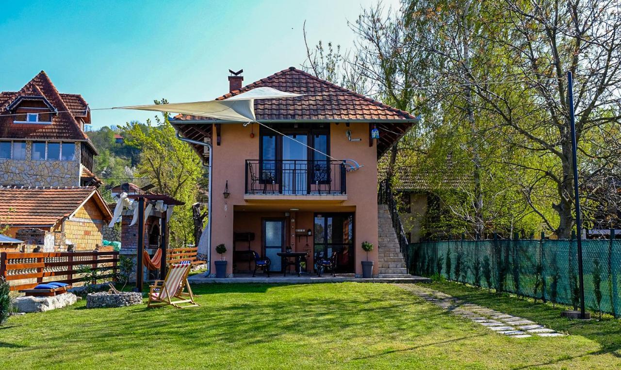 Dunavska Kuca Semêndria Exterior foto
