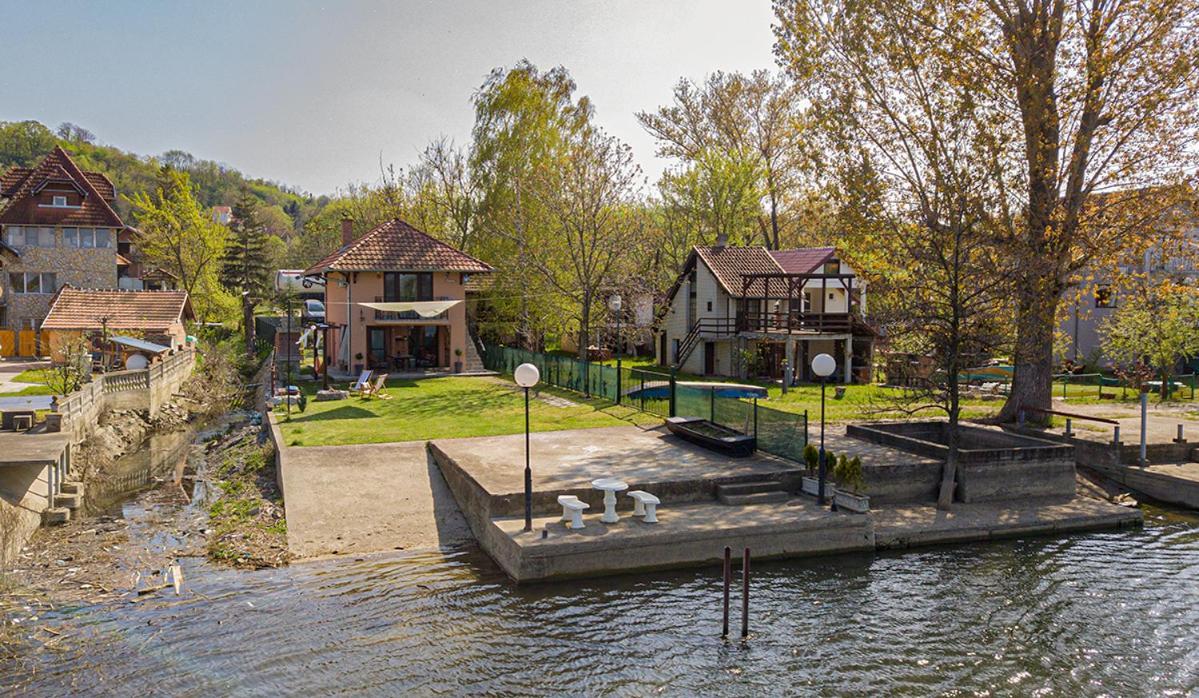 Dunavska Kuca Semêndria Exterior foto